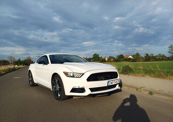 Ford Mustang cena 73000 przebieg: 116000, rok produkcji 2015 z Wrocław małe 46